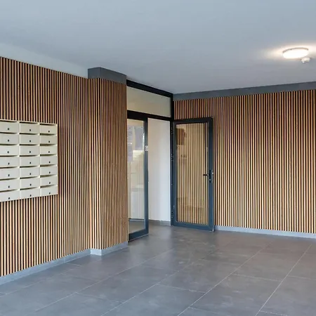 Apartament Xtn House Airport With Parking *