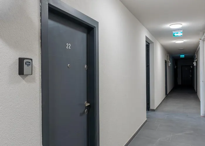 Apartament Xtn House Airport With Parking *